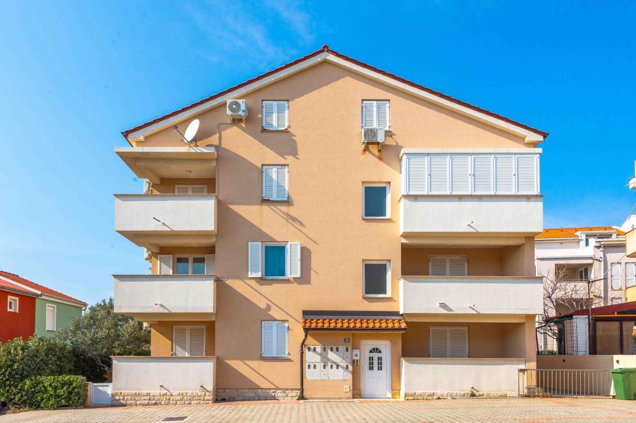 Apartment Hannah Novalja Buitenkant foto